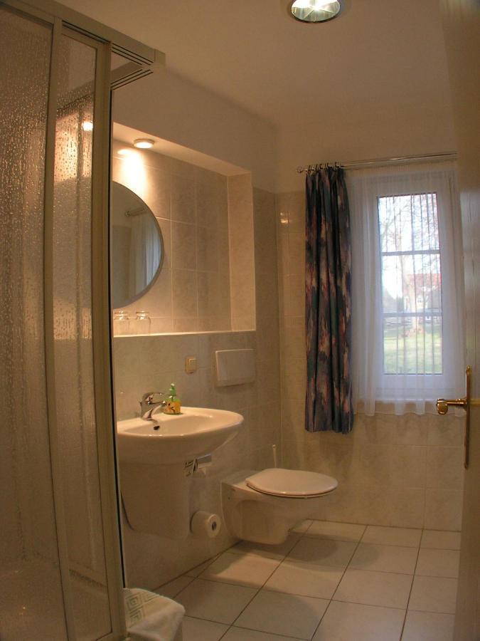 Hotel Am Markt Sagard Habitación foto